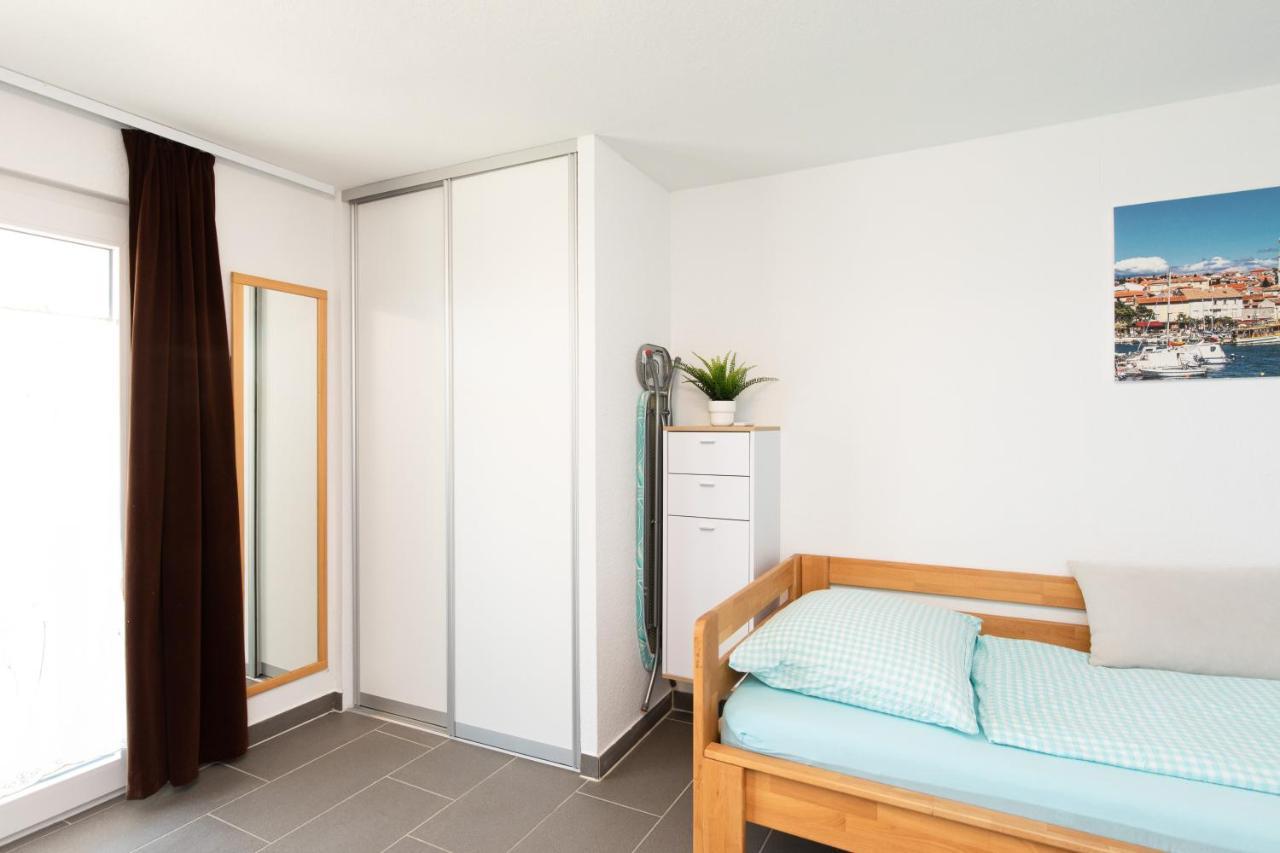 Apartments Oleander Krk Town Luaran gambar