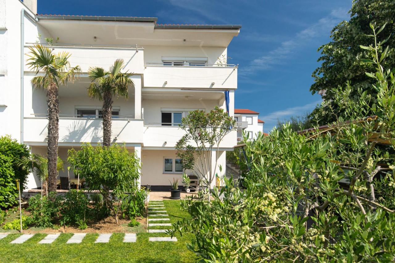 Apartments Oleander Krk Town Luaran gambar