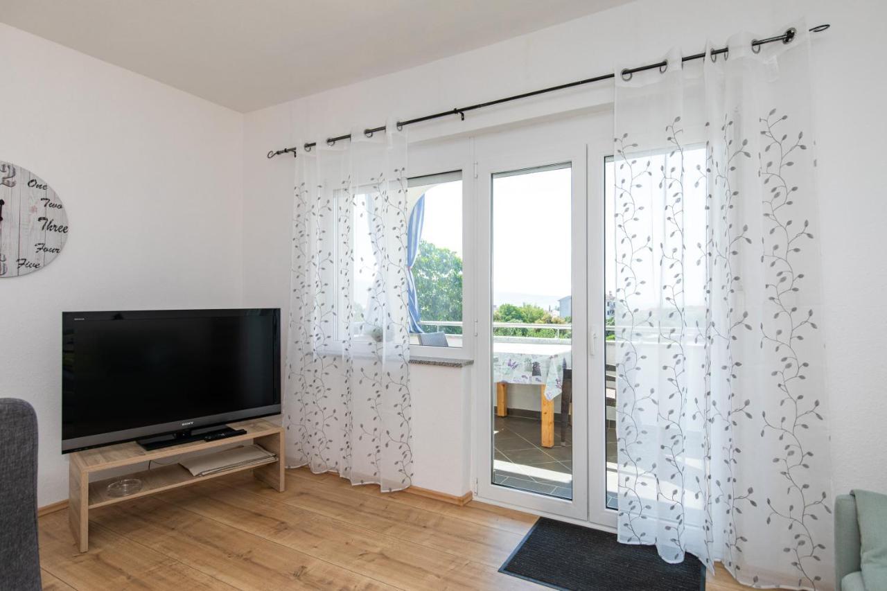 Apartments Oleander Krk Town Luaran gambar