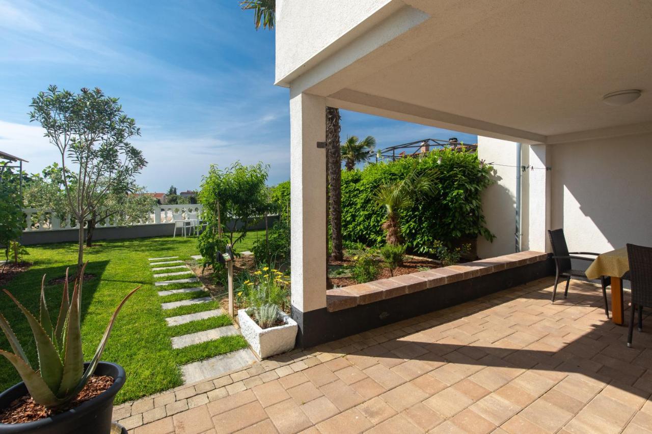 Apartments Oleander Krk Town Luaran gambar