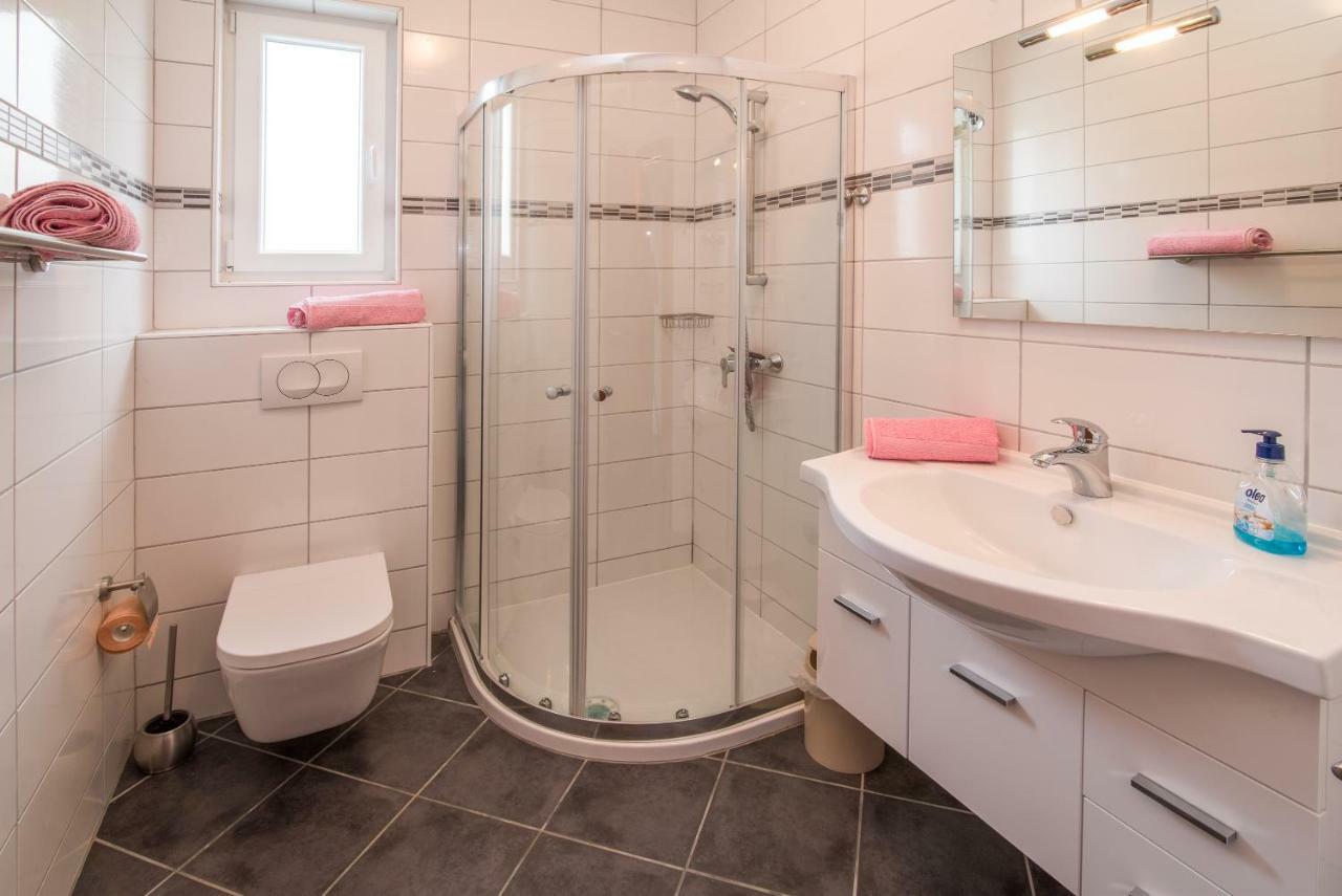 Apartments Oleander Krk Town Luaran gambar