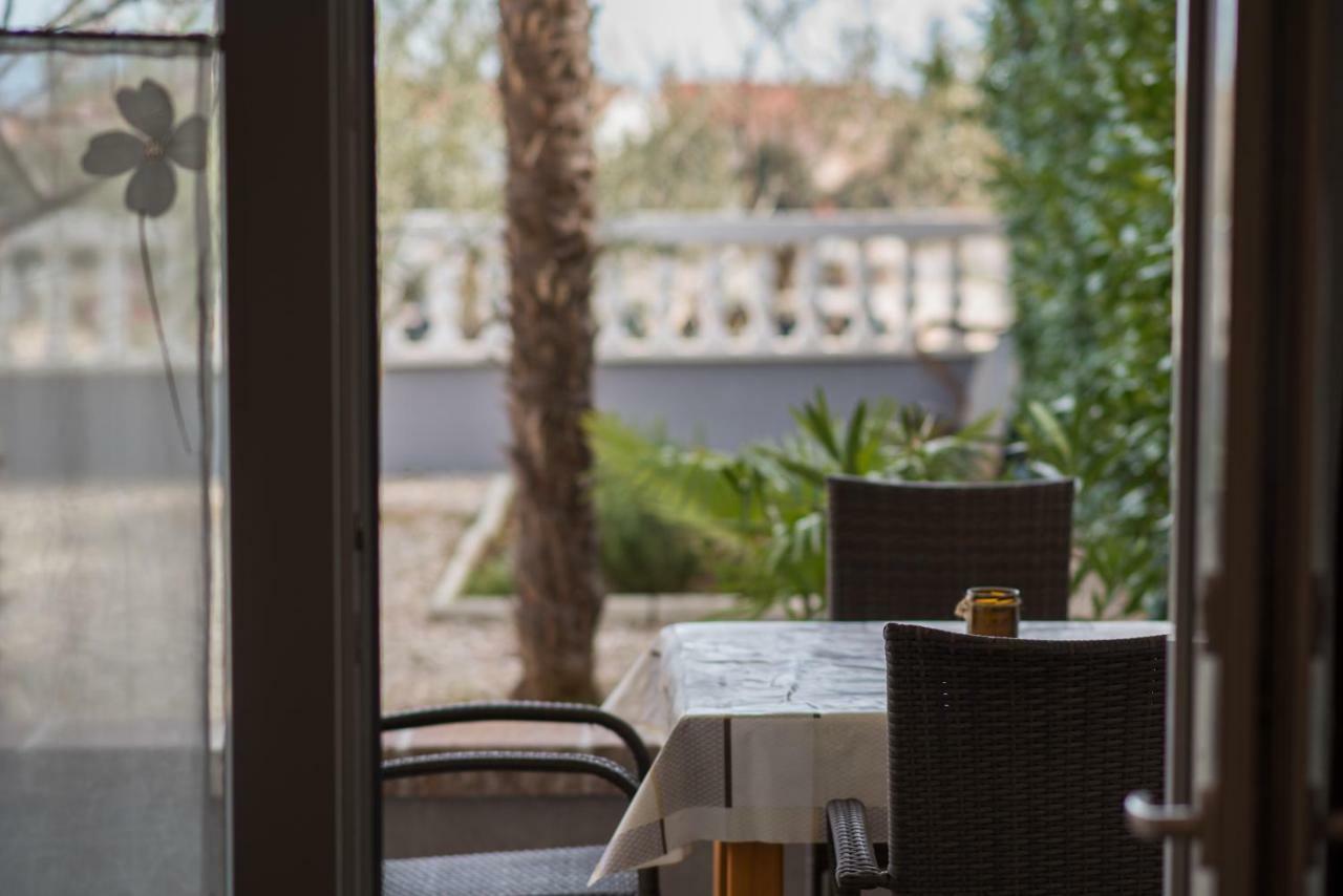 Apartments Oleander Krk Town Luaran gambar